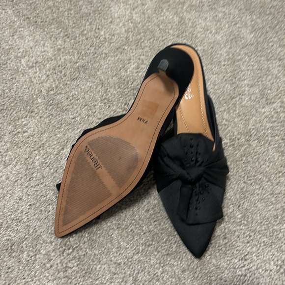 J.Renee black satin heel with embellished bow size 7.5 - Picture 2 of 5